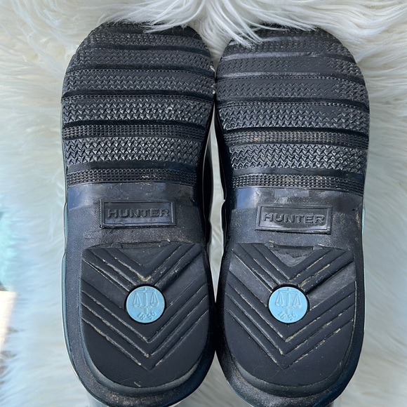 Hunter Original Black Gloss Tall Rain Boots - Picture 11 of 16